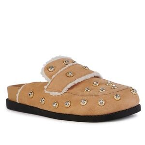 Azalea Wang Tan Studded Women's Clogs